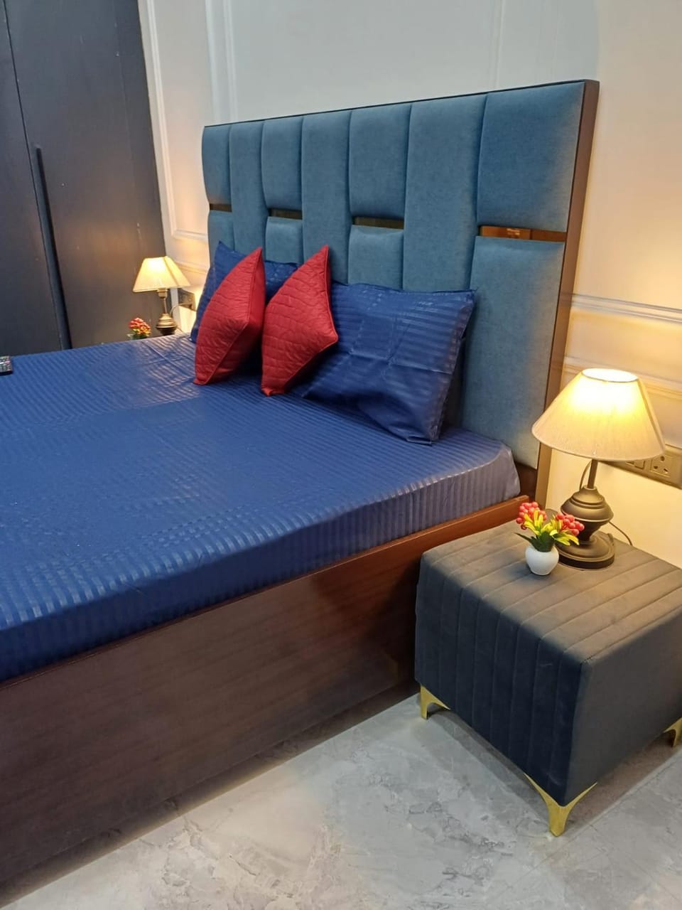 3 bed 3 bath home in Gurugram golf course road Apartment in Gurugram