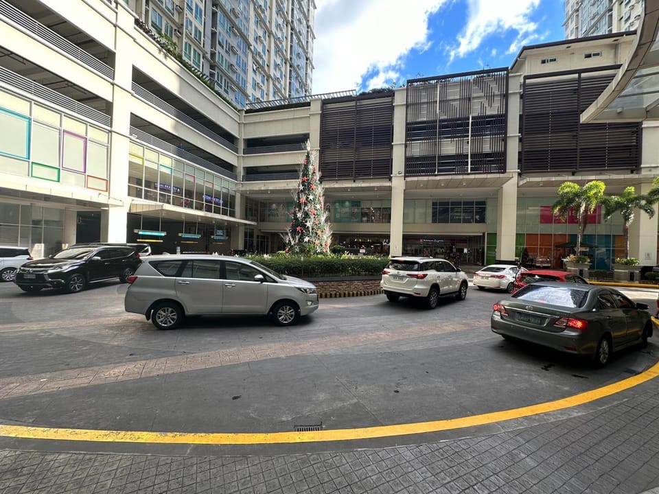 Property building, Street view