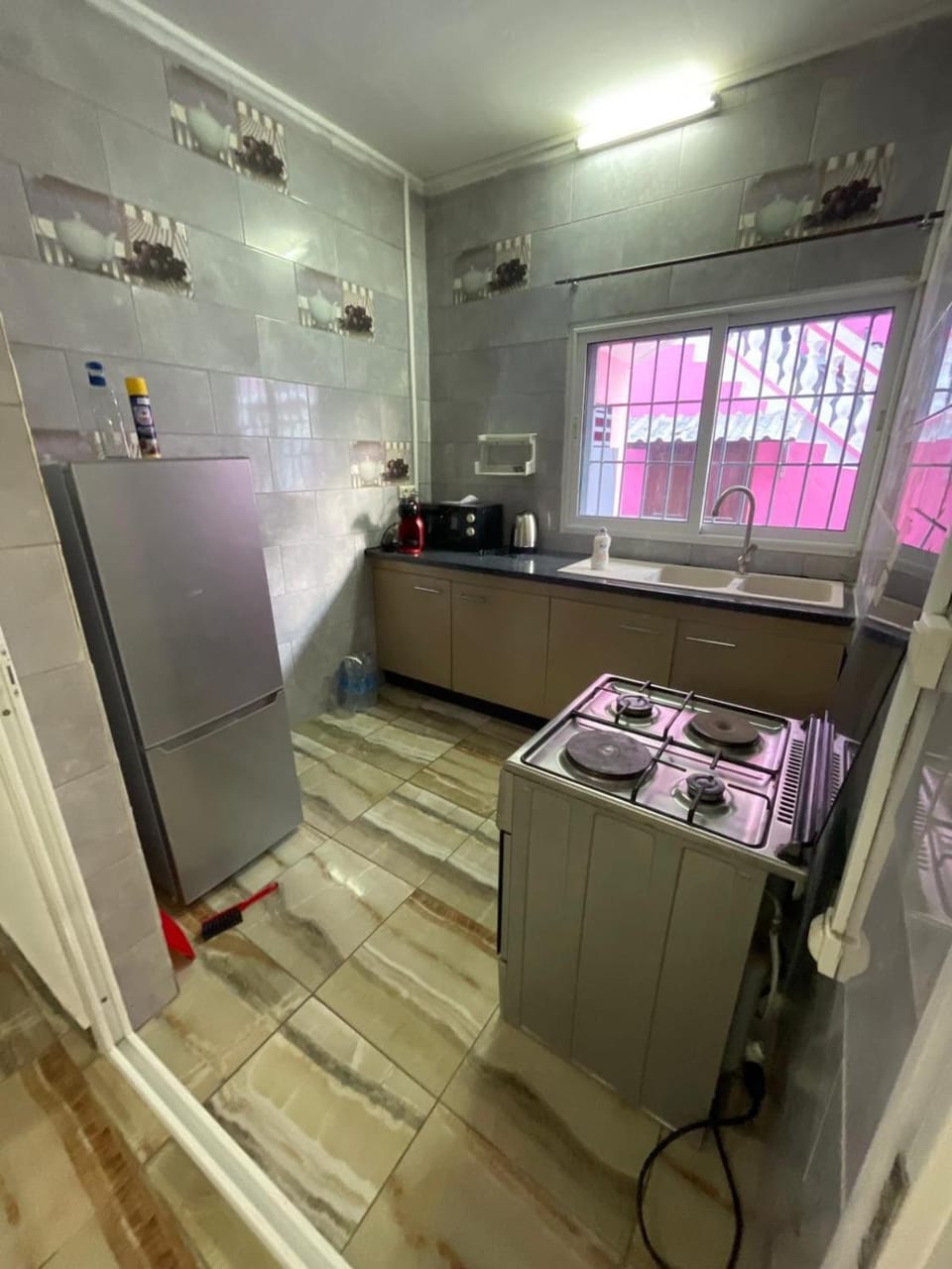 minibar, oven, stove