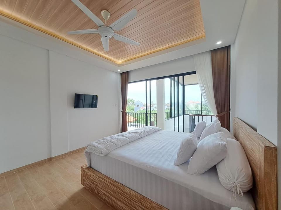 Communal lounge/ TV room, Bed, Photo of the whole room, Bedroom