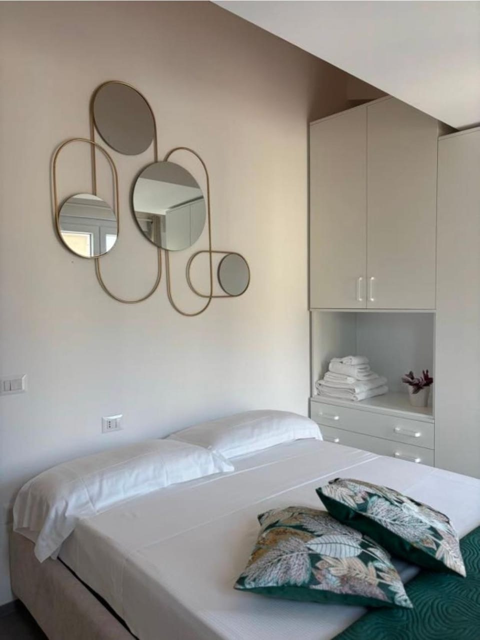 Bed, Bedroom, wardrobe