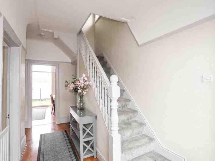 Beeches, 5 bedroom house with hot tub House in Prestatyn