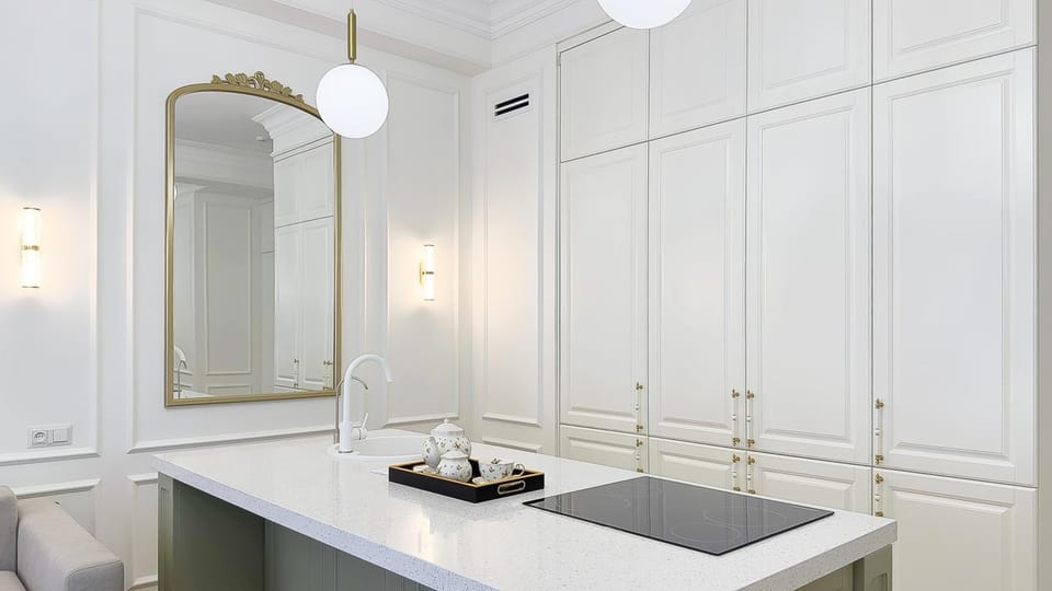 Kitchen or kitchenette