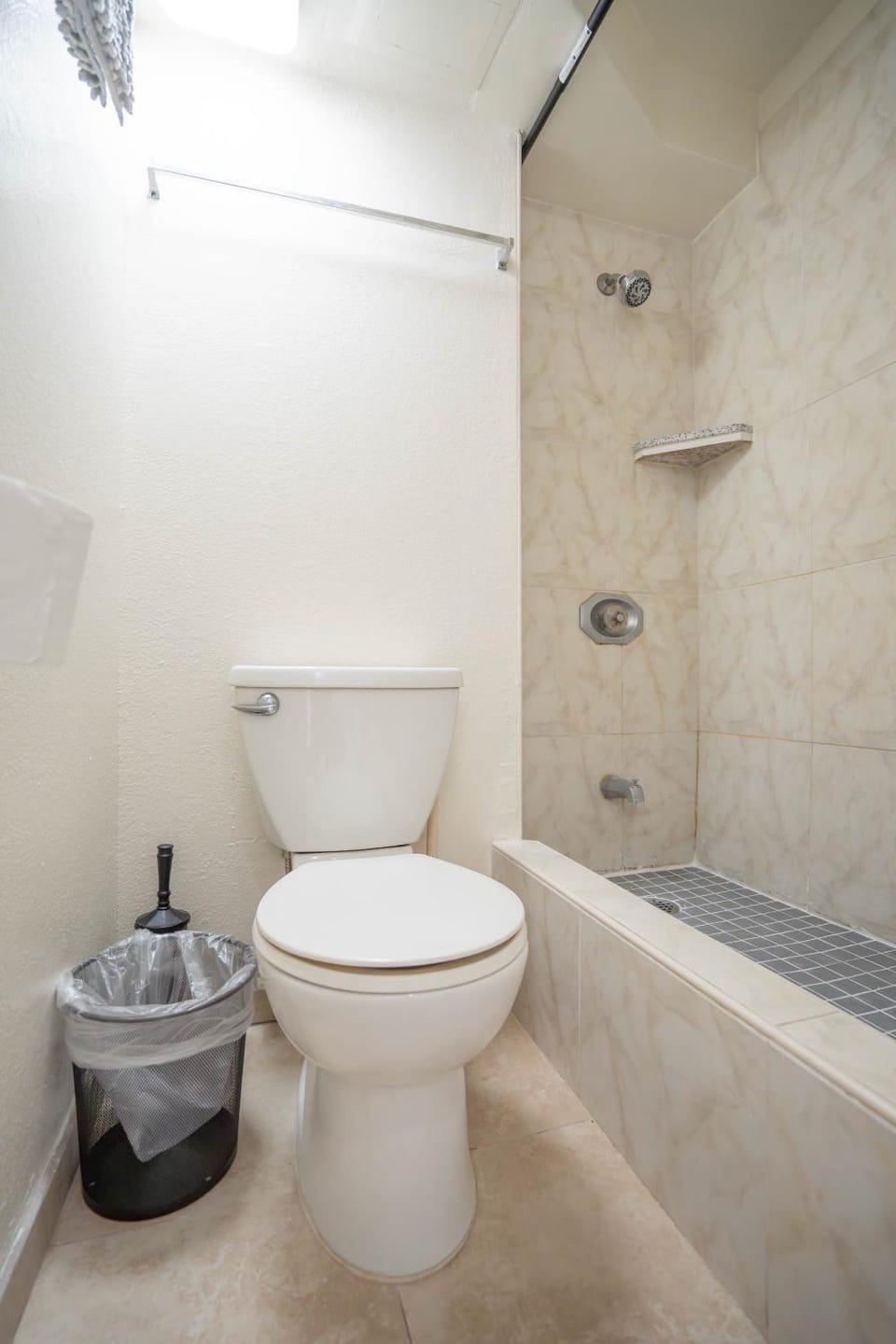 Shower, Toilet, Bathroom, Bath