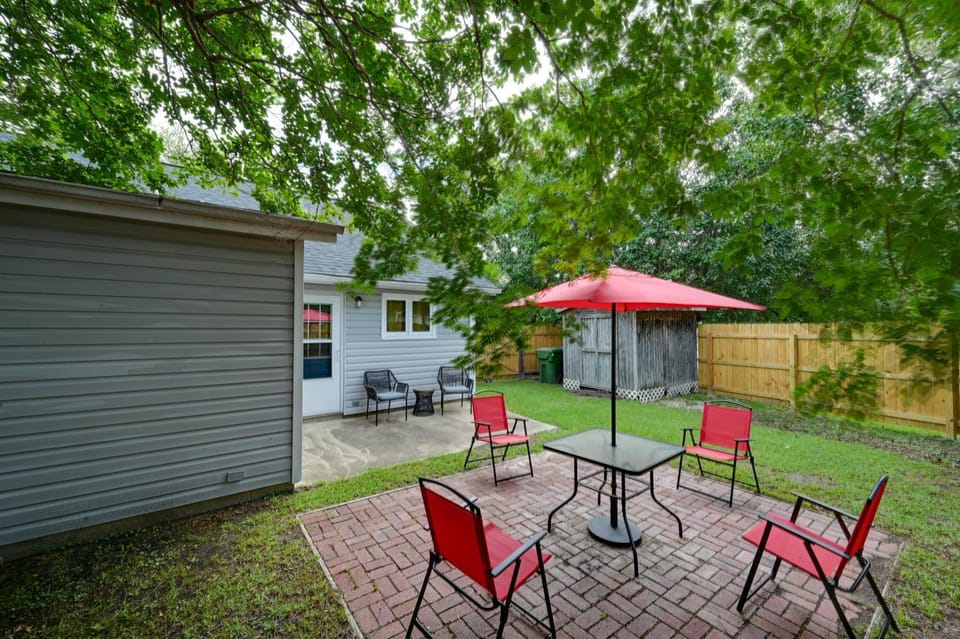 Game Day Ready: Greenville Stay w/ Patio Dining House in Greenville