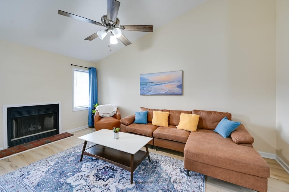 Greenville Getaway: Close to Campus + Stadium! House in Greenville