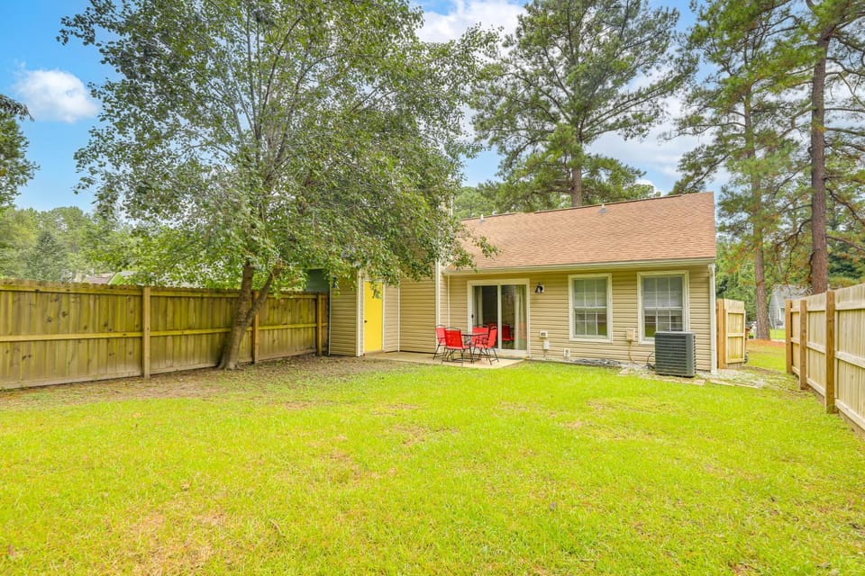 Jacksonville Home By Camp Lejeune, Beaches & More! House in Jacksonville