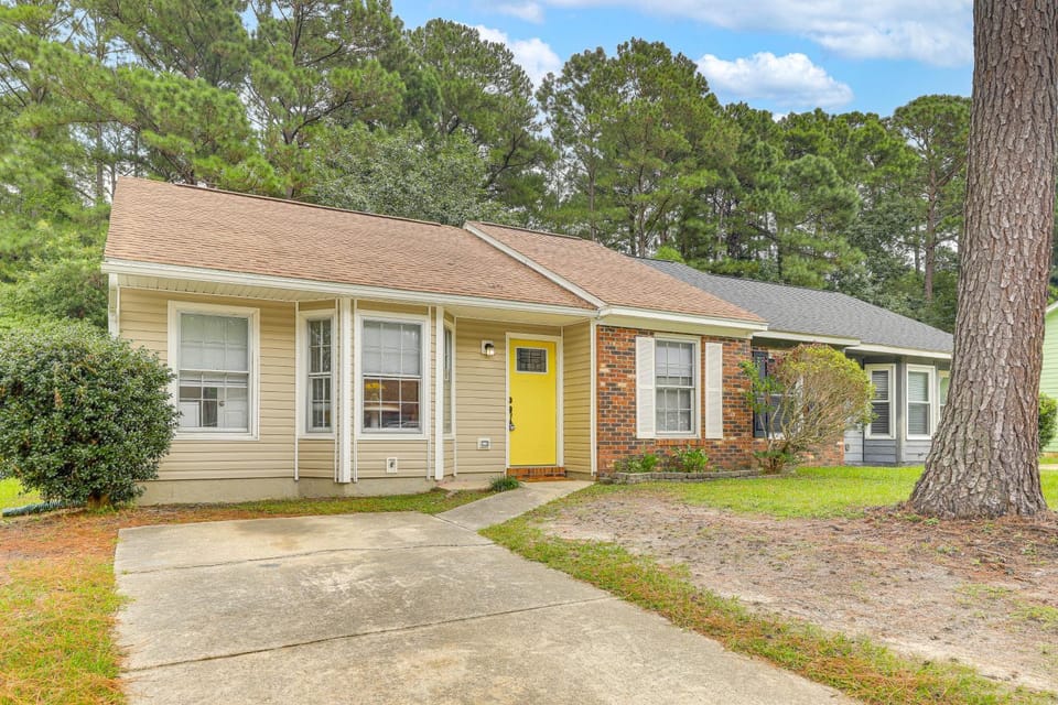 Jacksonville Home By Camp Lejeune, Beaches & More! House in Jacksonville