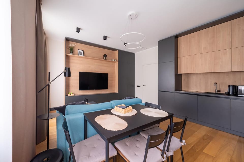 Coffee/tea facilities, Kitchen or kitchenette, Living room, Seating area, Dining area, stove