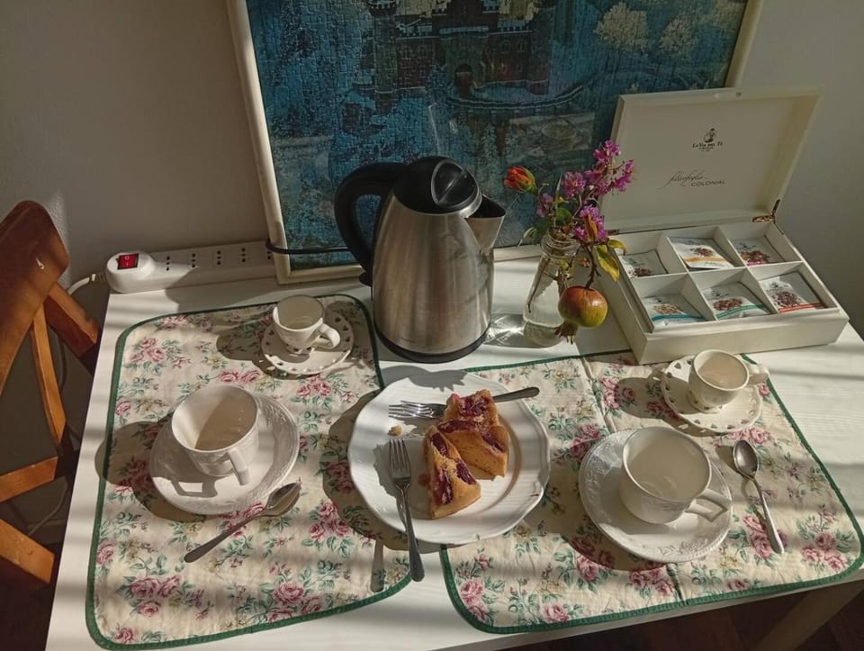Coffee/tea facilities