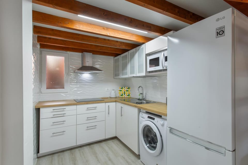 Kitchen or kitchenette, Living room