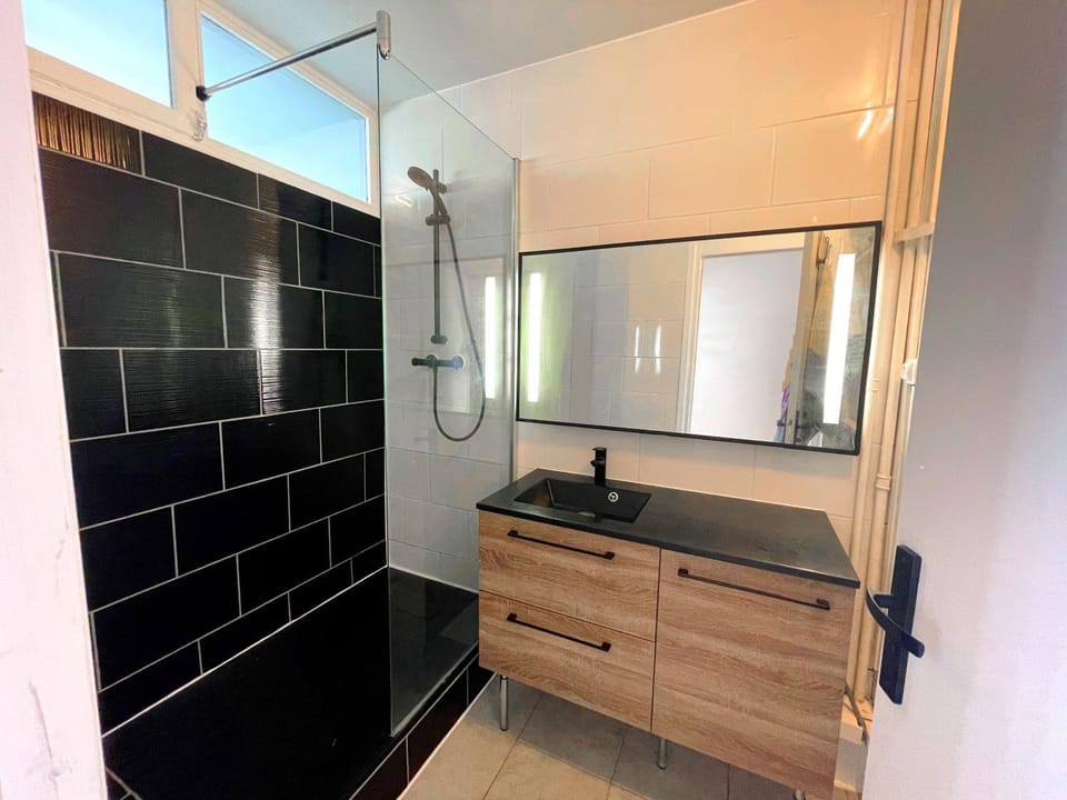 Paris la Défense Auberge Hostel in Île-de-France