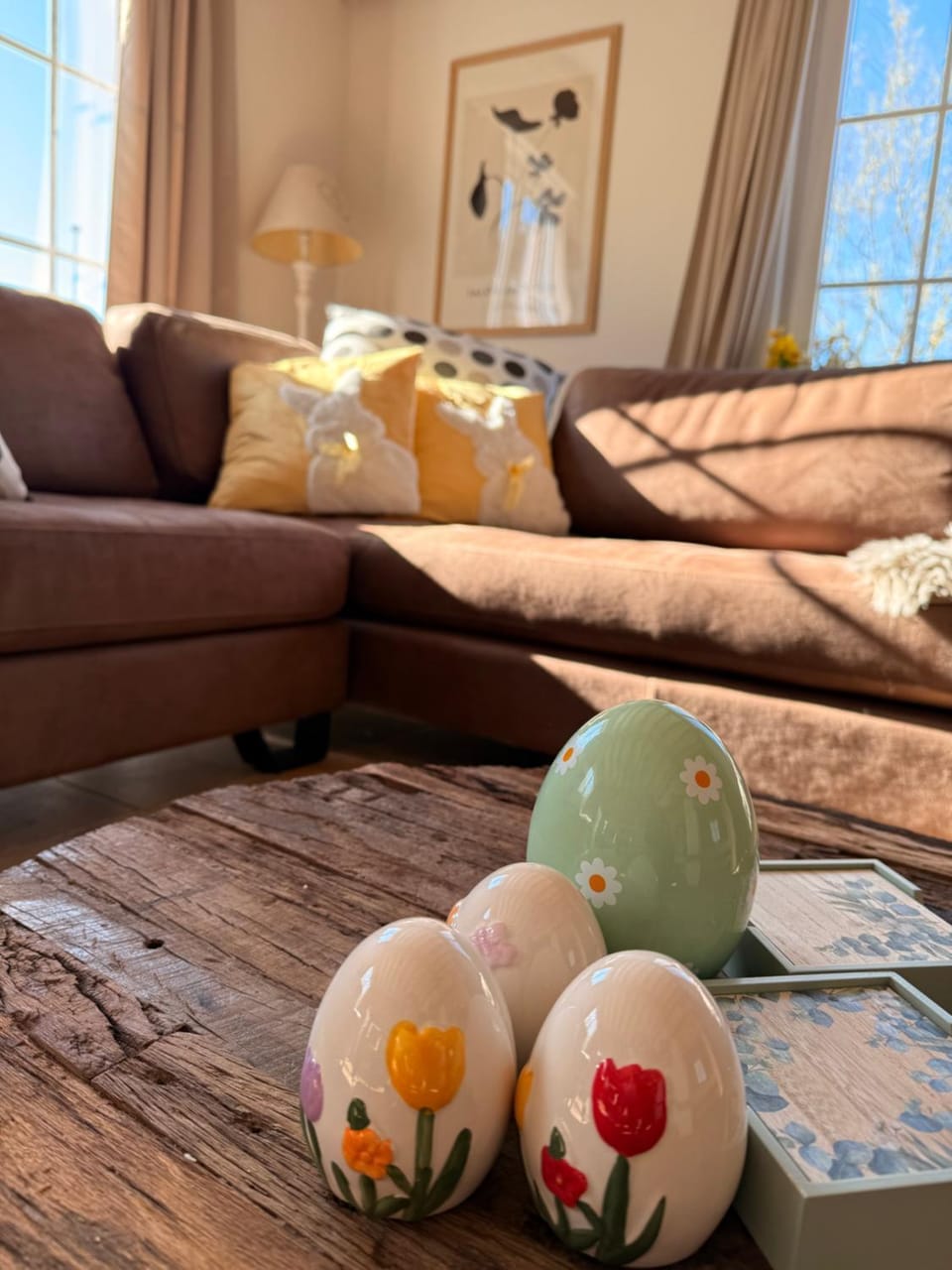 Living room, Decorative detail, Seating area