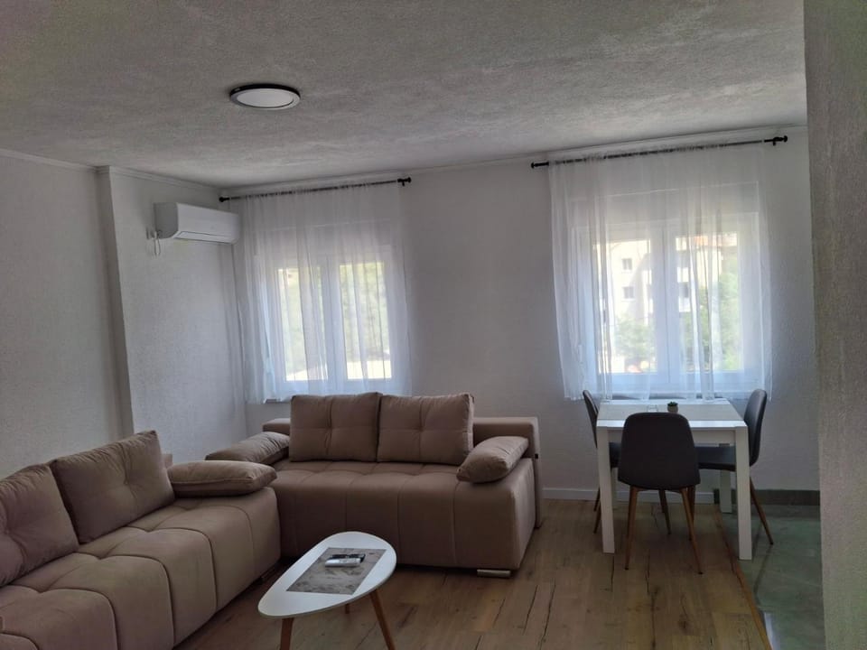 Apartman Djole 1 Apartment in Dubrovnik-Neretva County