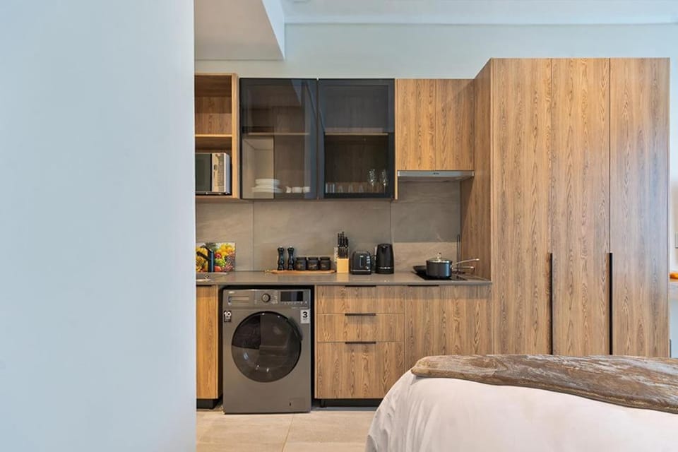 Capital Luxury Studio 830 Triology Menlyn Maine Apartment in Pretoria
