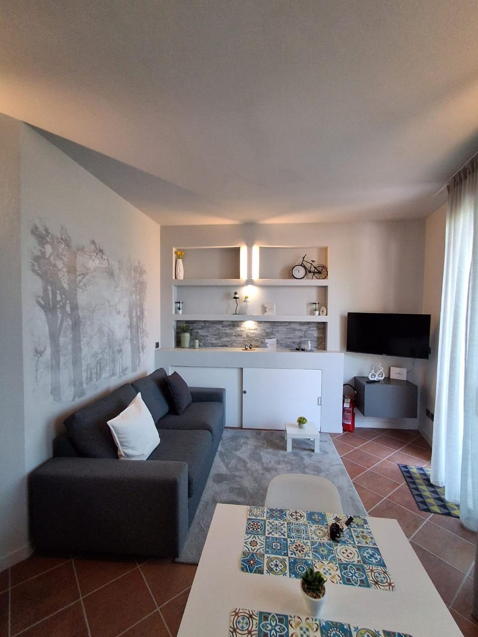 TV and multimedia, Kitchen or kitchenette, Living room, Seating area