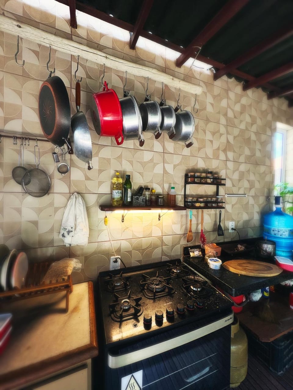 Kitchen or kitchenette, Communal kitchen