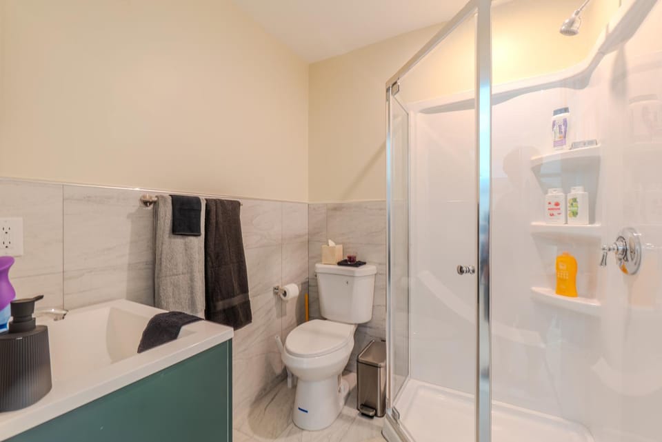 LUXE 4BDR2BA Near Boston- T-Station & Encore Casino Apartment in Somerville