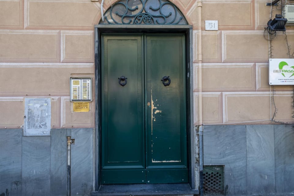 Property building, Facade/entrance, Off site
