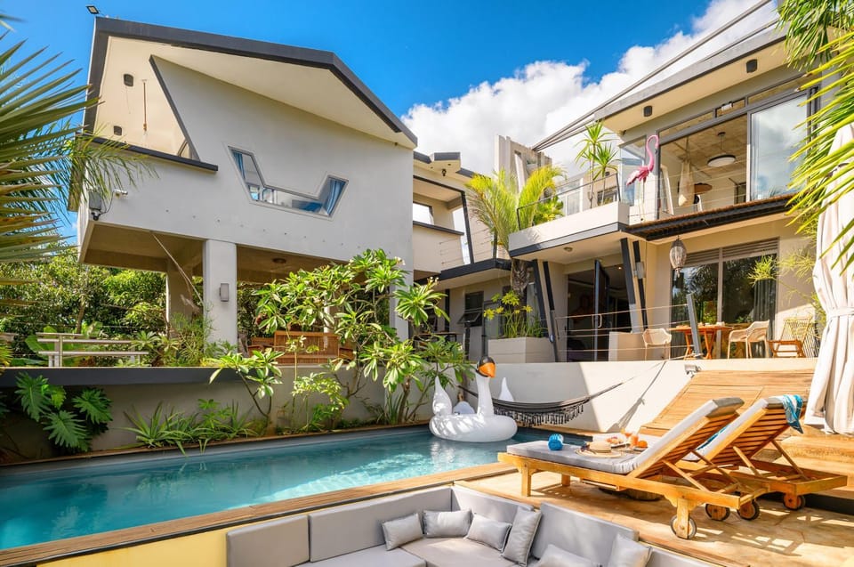Property building, Patio, Day, Balcony/Terrace, Pool view, Swimming pool