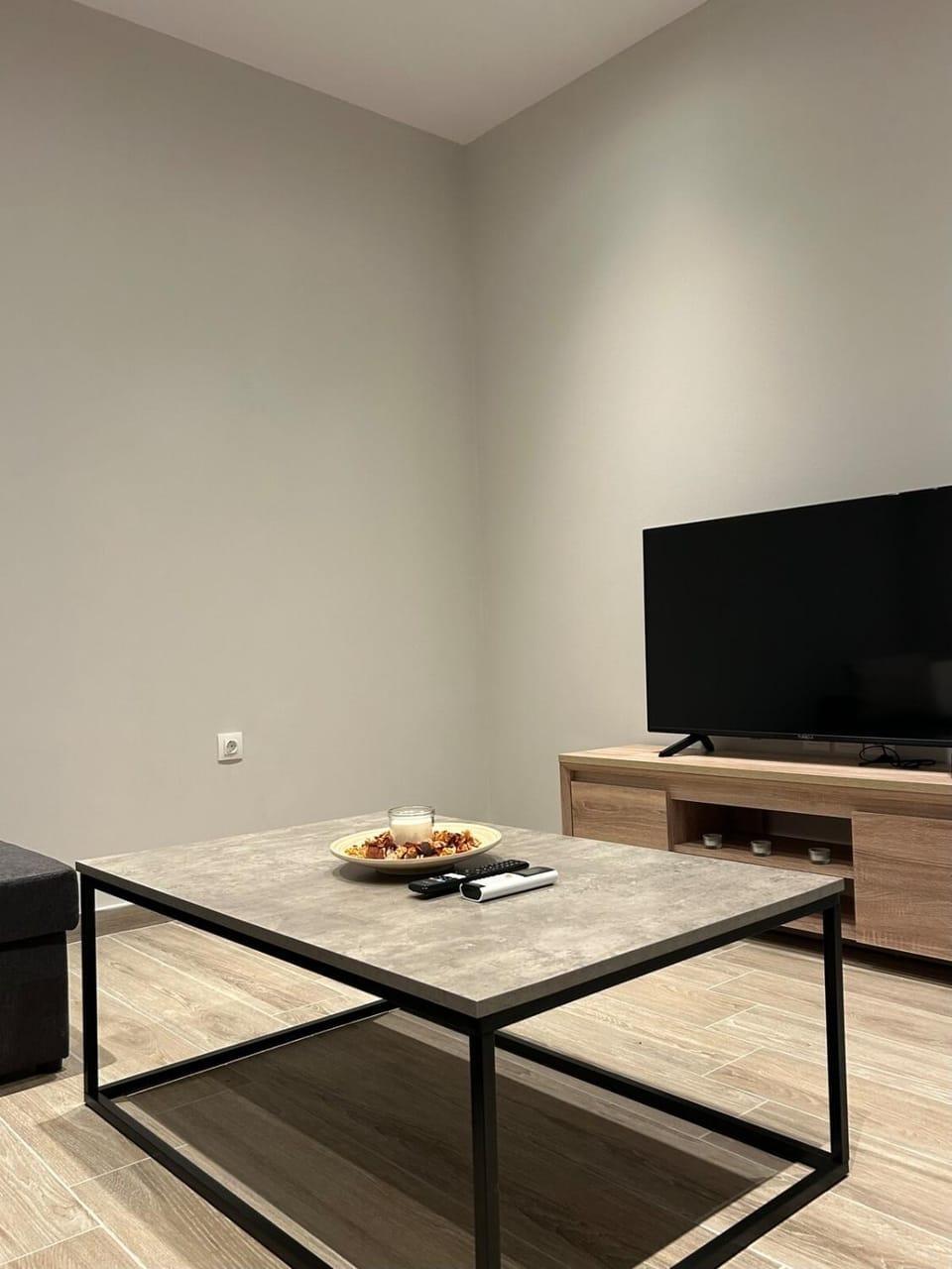 MtsHome I Luxury Stay with Jacuzzi Apartment in East Attica Regional Unit, Greece
