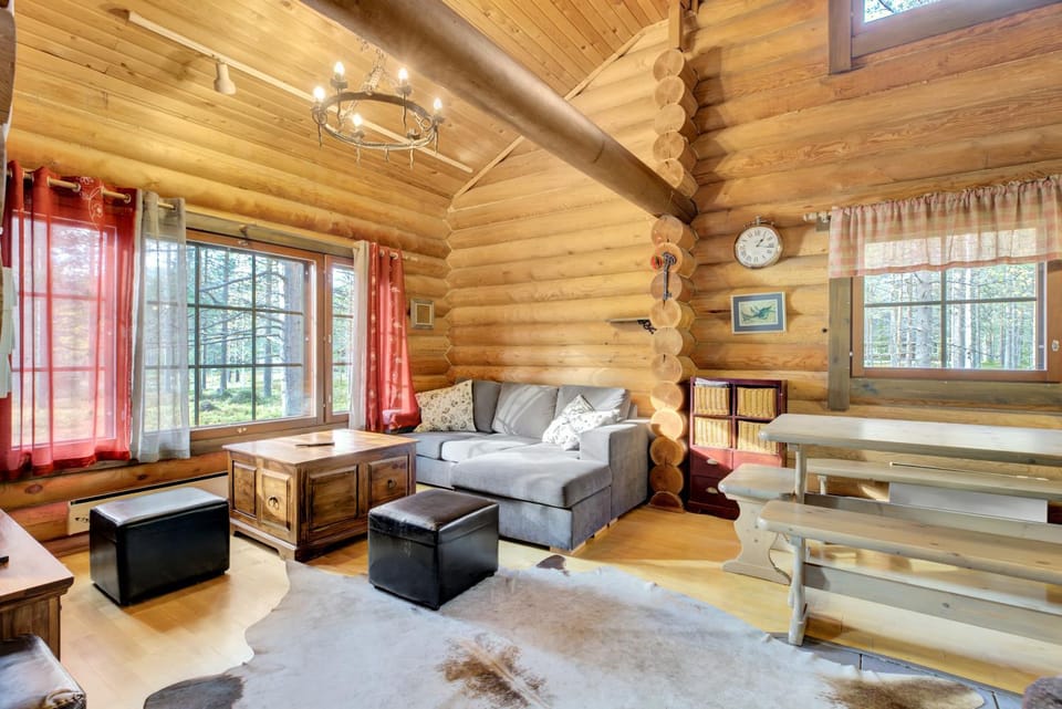 Laavu 13 Original Log Cabin with Sauna - Valkea Homes Cabin in Rovaniemi
