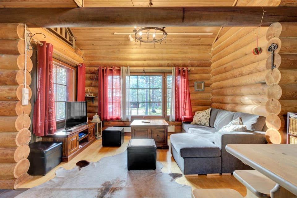 Laavu 13 Original Log Cabin with Sauna - Valkea Homes Cabin in Rovaniemi
