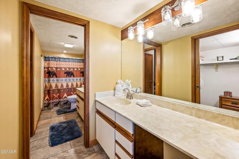 Positive Altitudes by American Patriot Getaways House in Gatlinburg