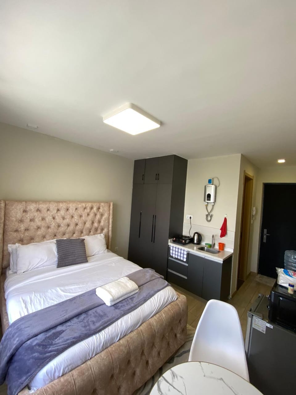 Photo of the whole room