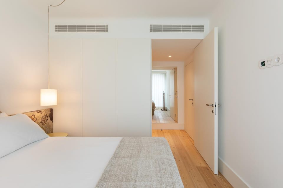 Chic 1-BR Flat in Award-Winning Building Apartment in Porto