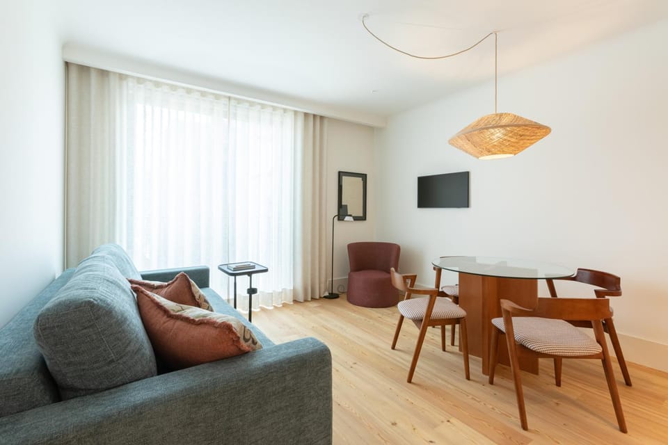 Chic 1-BR Flat in Award-Winning Building Apartment in Porto
