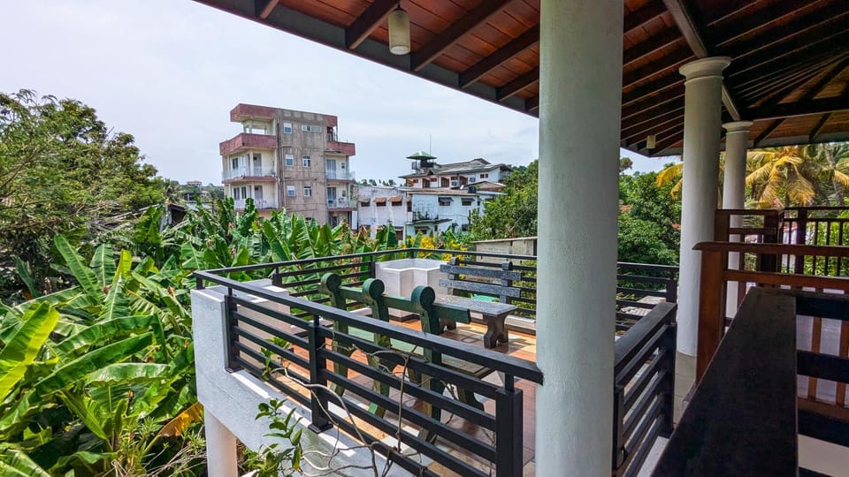 Property building, Day, Garden, View (from property/room), Balcony/Terrace, Garden view
