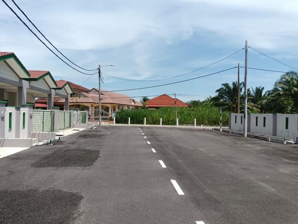 Day, Neighbourhood, Street view, Location