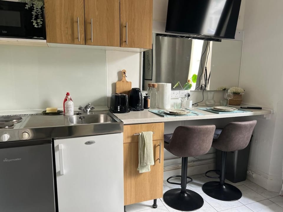 Bright studio in Fulham Apartment in London