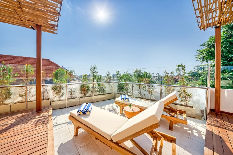 Villa Seoul Brand new 8BDR full spa Cinema Villa in Kuta