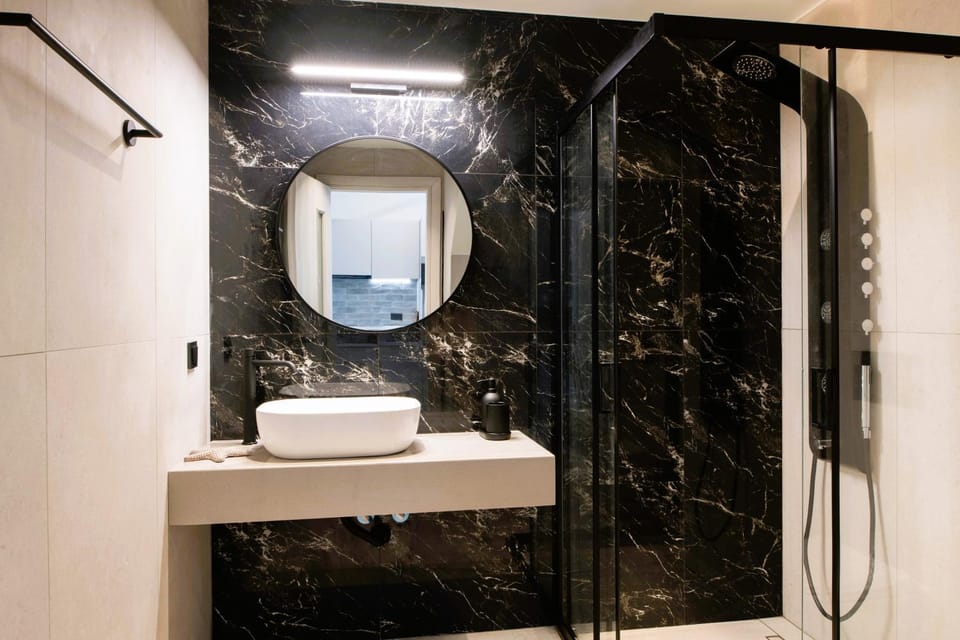 Shower, Bathroom