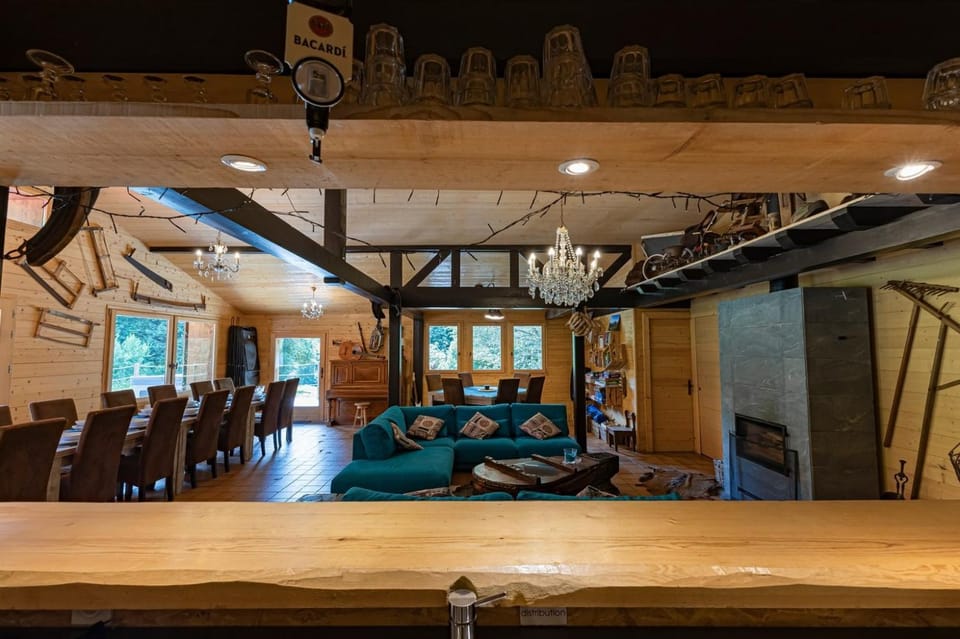 Lounge or bar