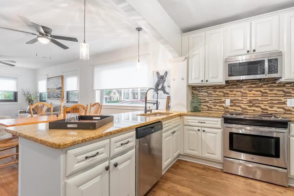 Riverside Bungalow House in East Nashville