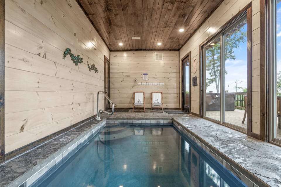 Skys the Limit - Pool - Theater - Views House in Douglas Lake