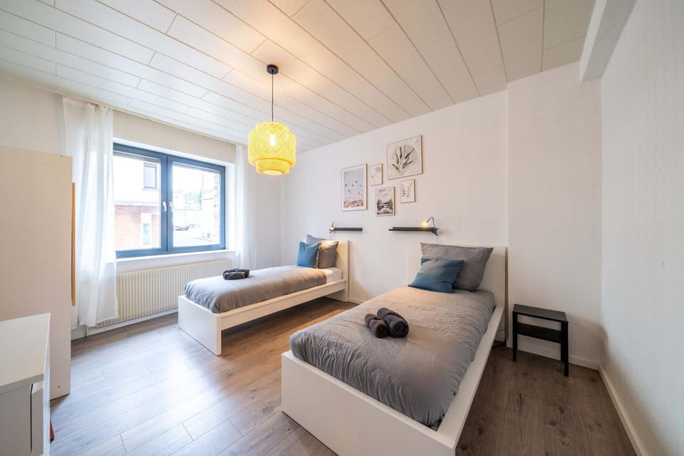 6P Zentrale Suite mit Balkon & Parkplatz Apartment in Witten