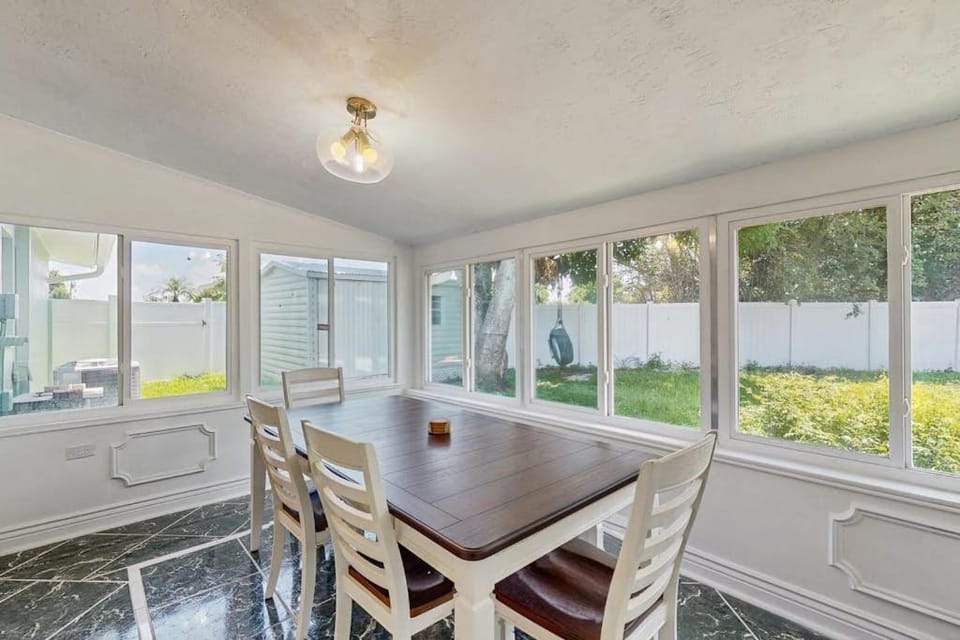 Green Sea Foam House in Bradenton