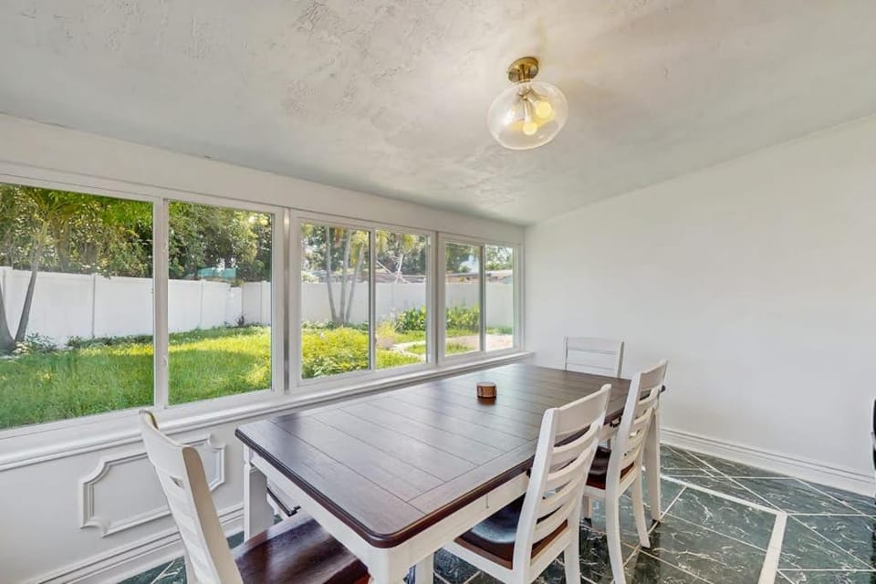 Green Sea Foam House in Bradenton