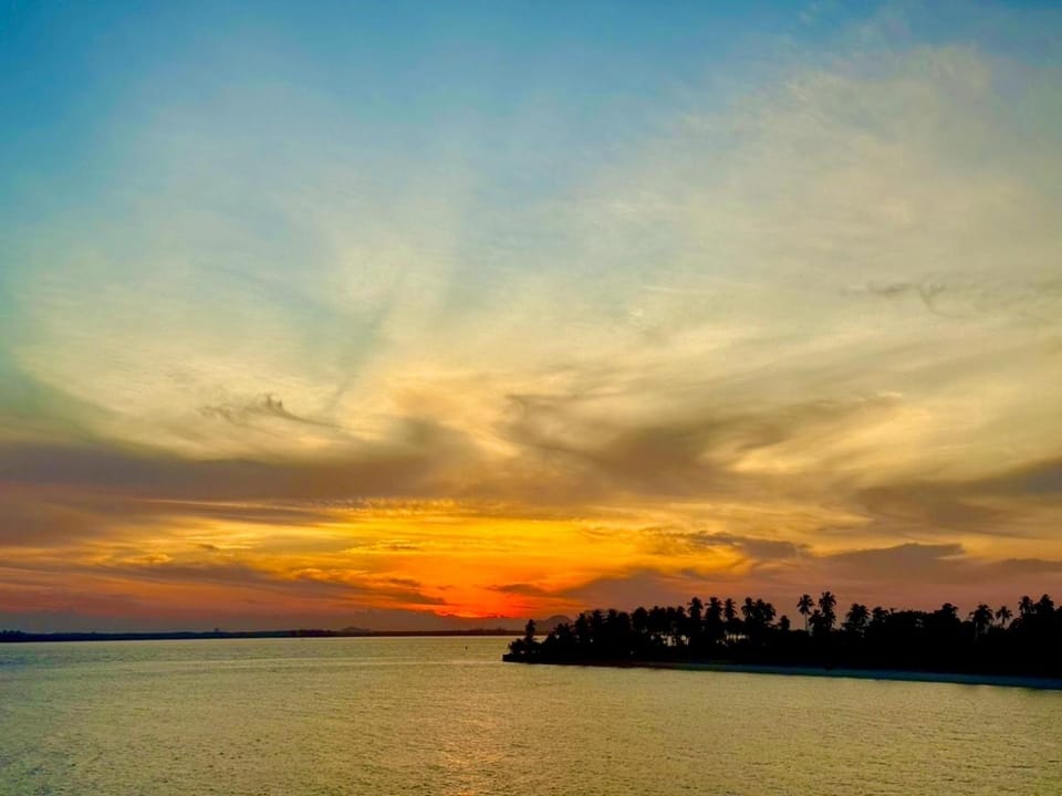 Kohmook sunrise beach Resort in Thailand