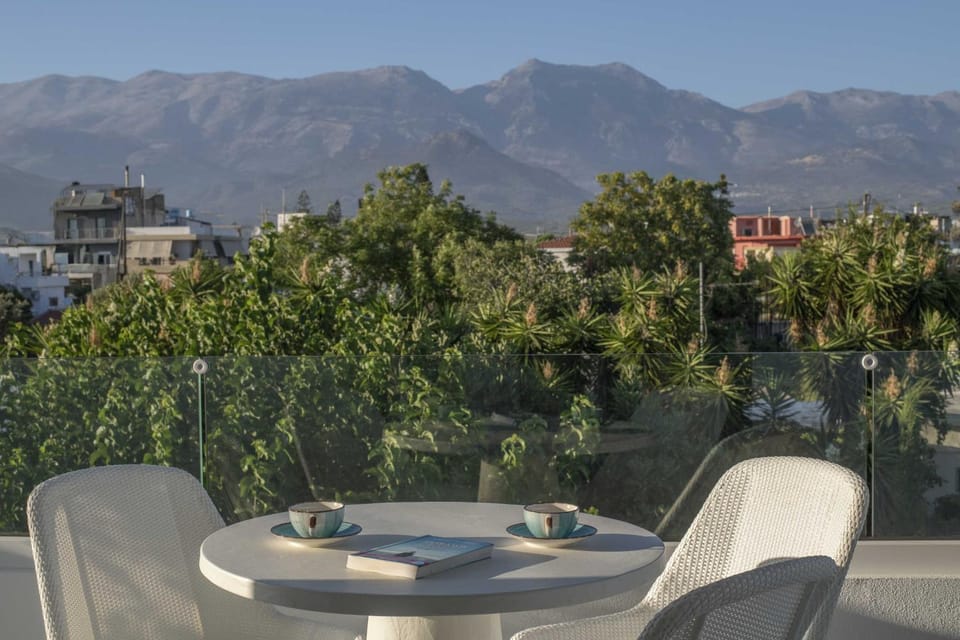 Day, Natural landscape, Balcony/Terrace