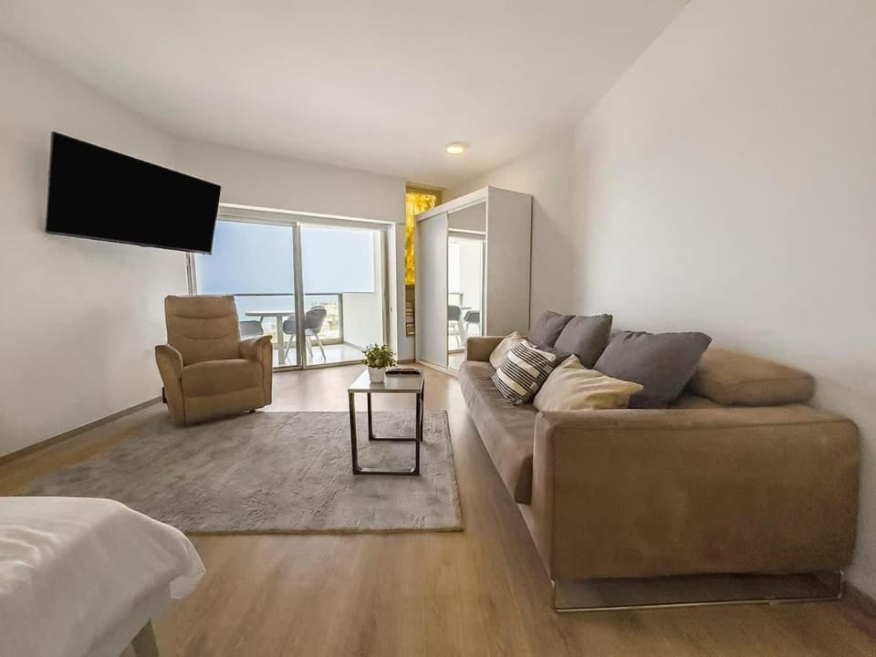 The Sharon Ocean Pearl Apartment in Herzliya
