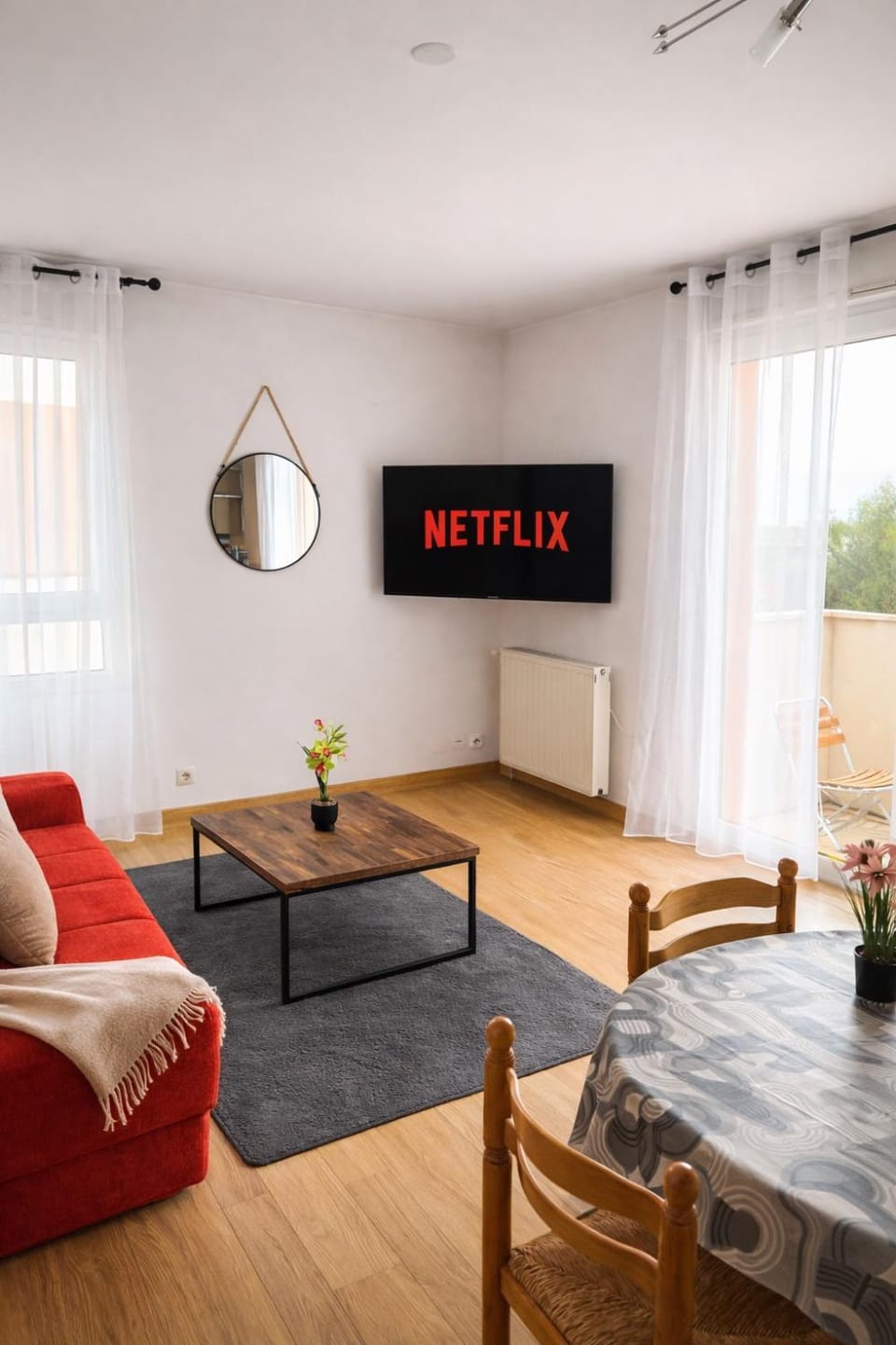 TV and multimedia, Living room, Seating area