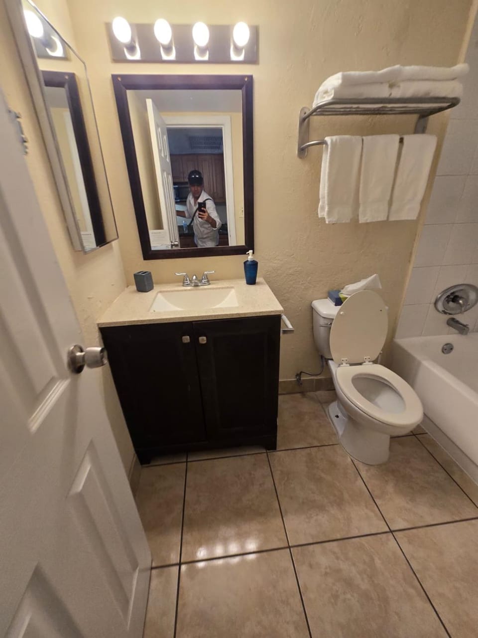 Estudios con y sin balcón en Sunny Isles Beach Apartment in Sunny Isles Beach