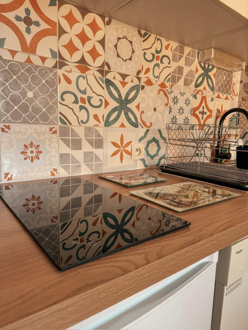 Kitchen or kitchenette, Living room