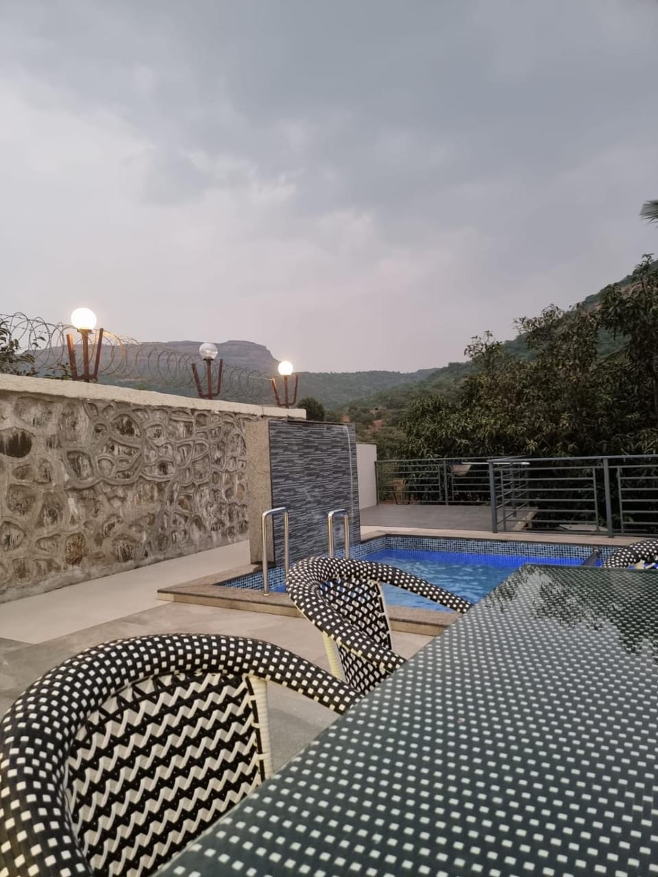 Swimming pool