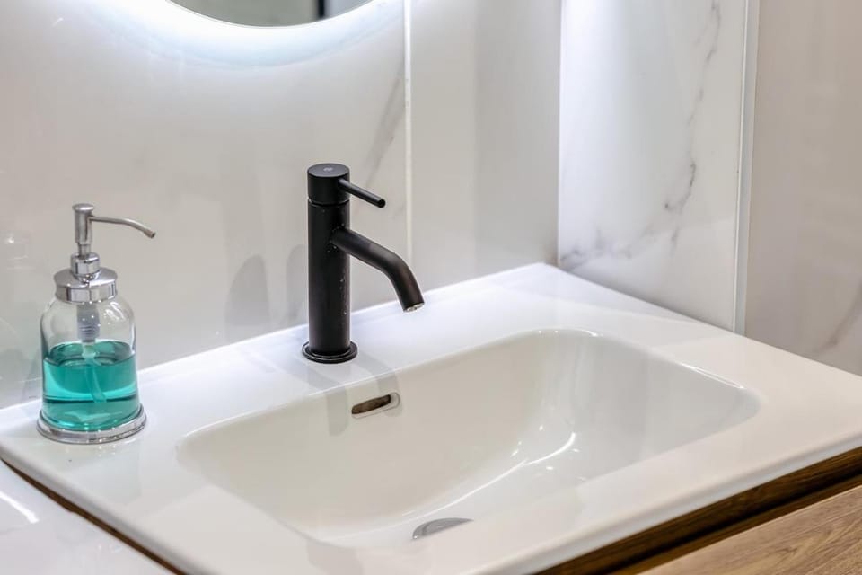CityLodge Evreux - Spacieux 40m2 1 ch Parking WiFi - Proche Centre & Gare Apartment in Normandy